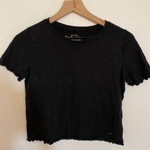 black lettuce trim crop top